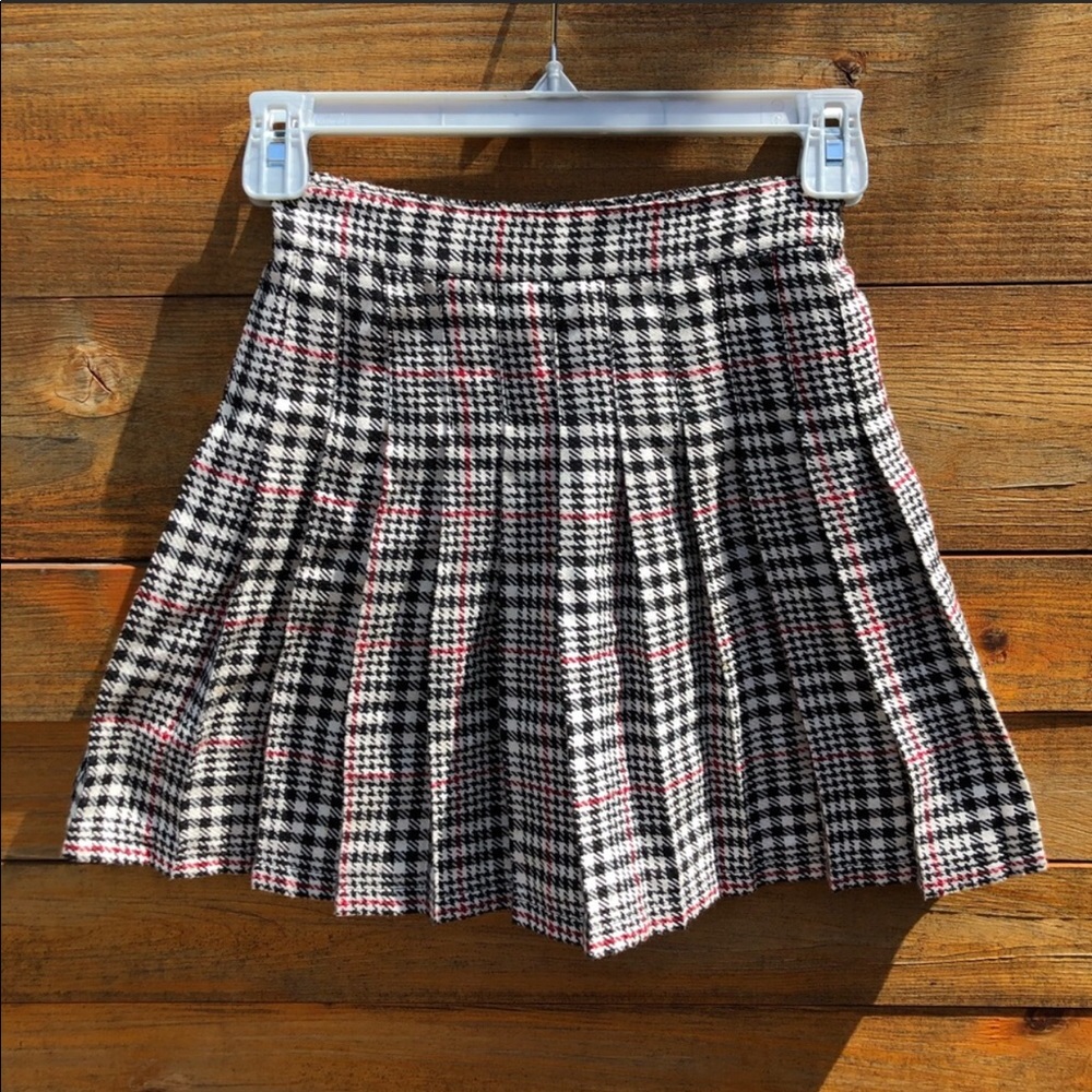 Children’s Place Pleated Plaid Mini Skirt, Size 8